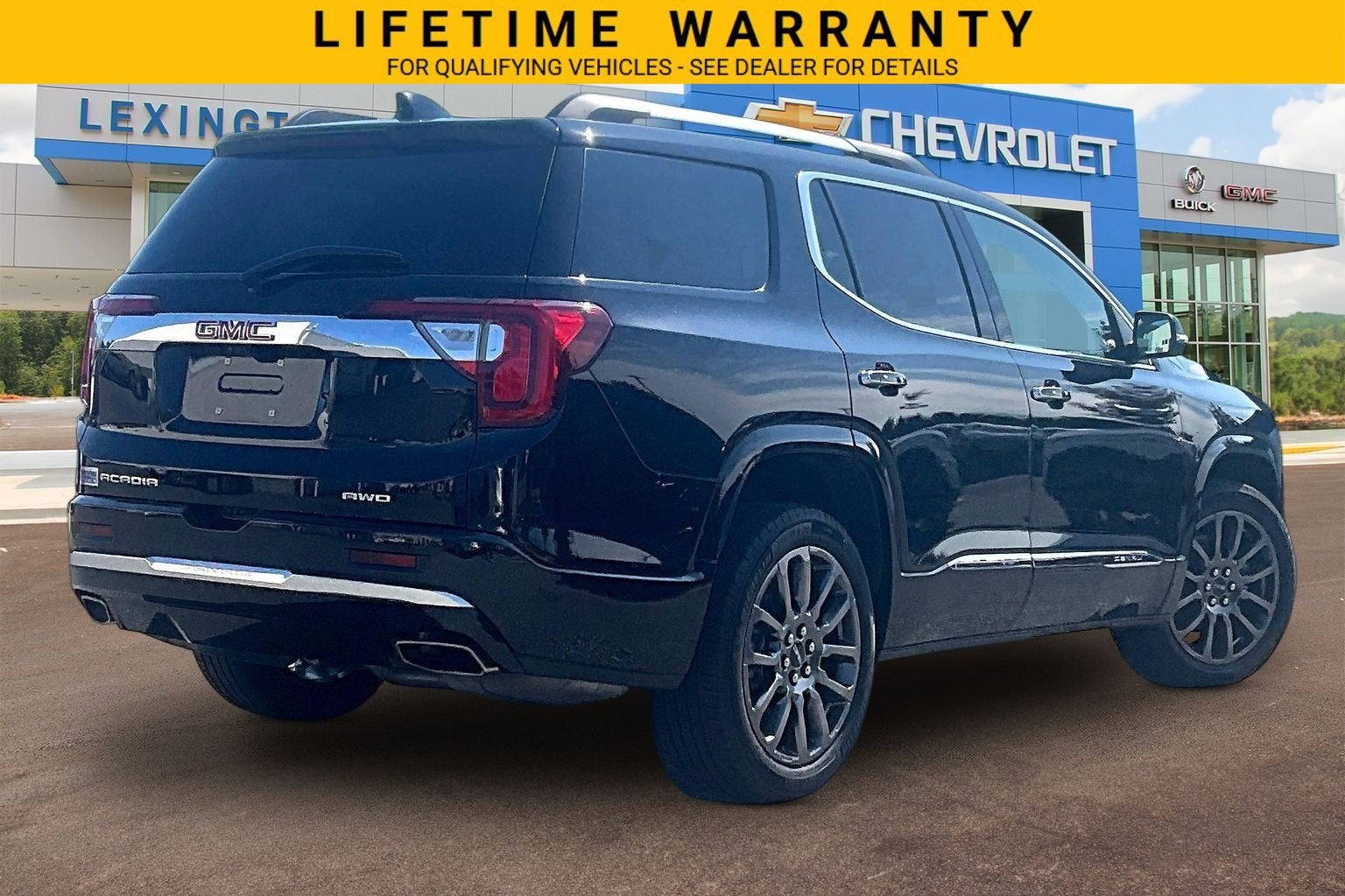 2023 GMC Acadia Denali
