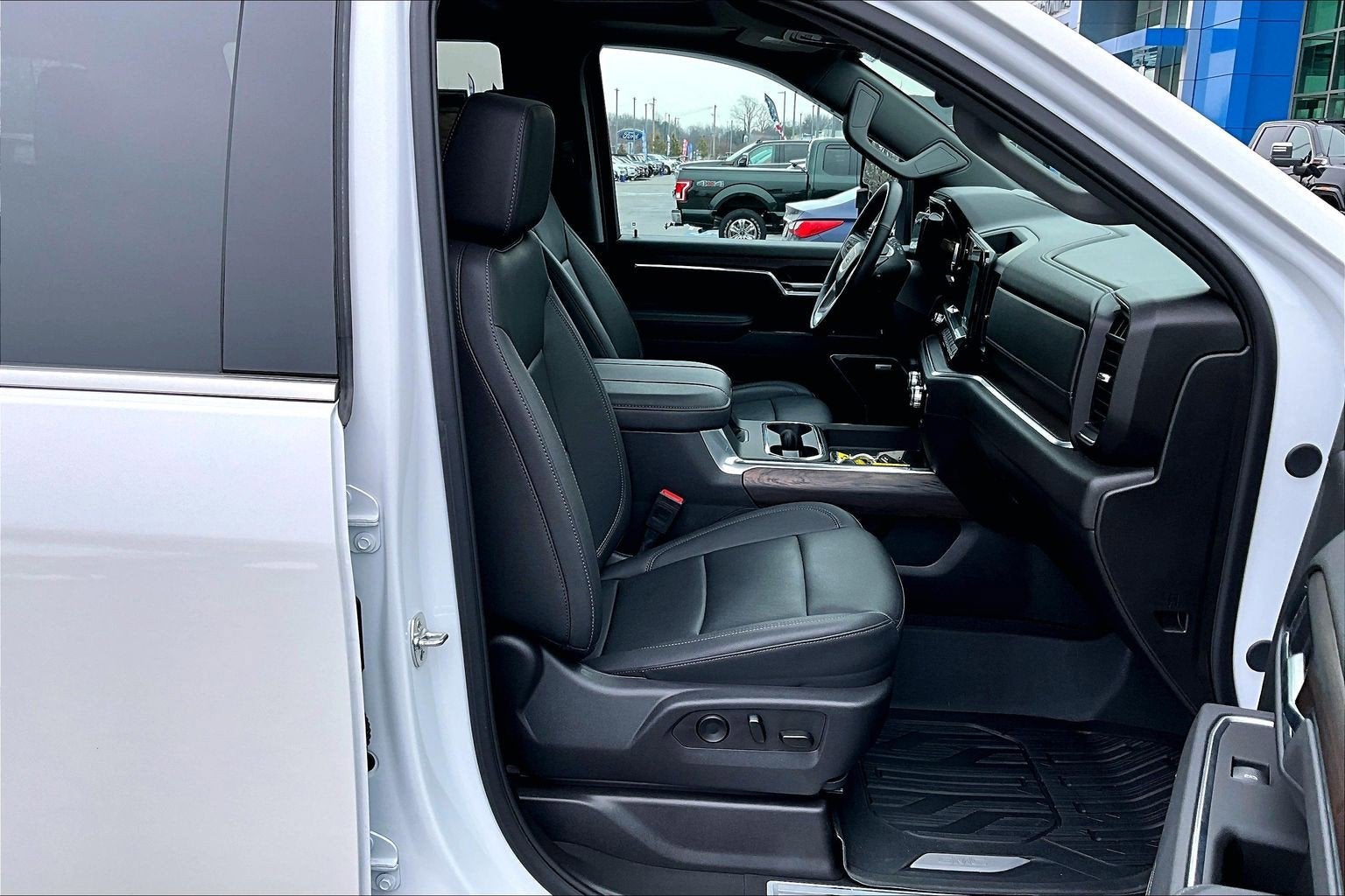 2025 GMC Sierra 3500 HD SLT