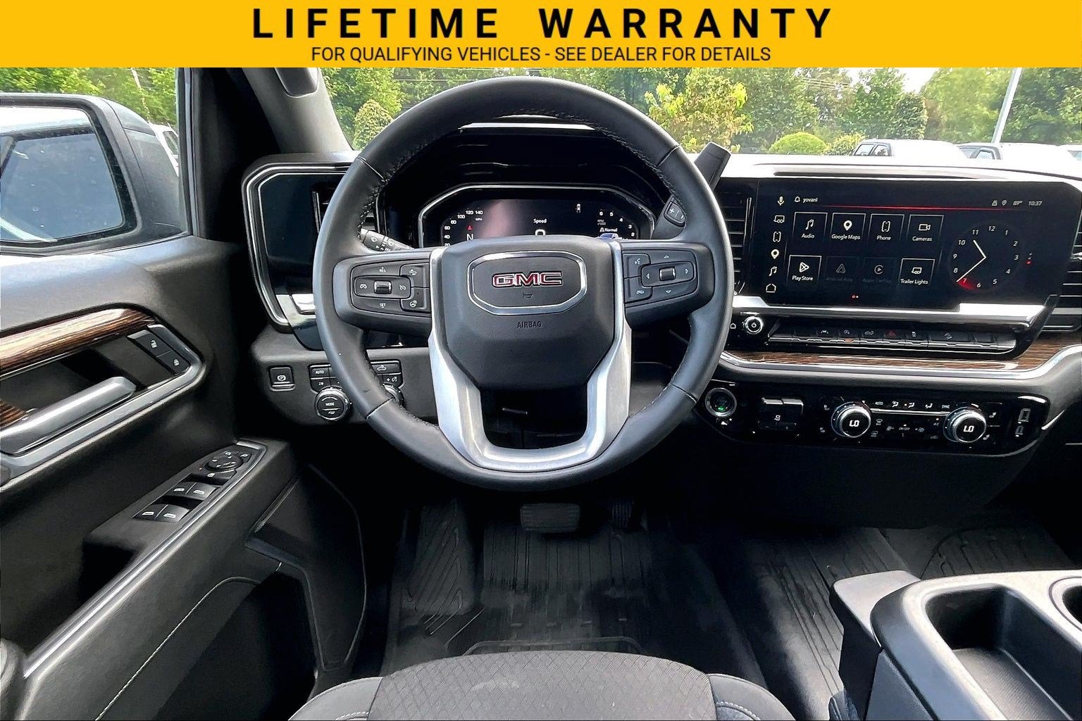 2024 GMC Sierra 1500 Elevation