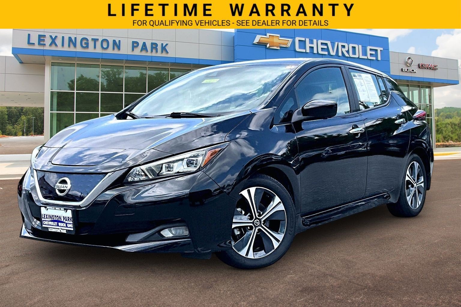 2022 Nissan LEAF SV