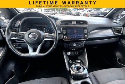 2022 Nissan LEAF SV