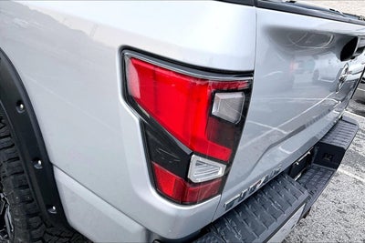 2021 Nissan TITAN Crew Cab SL 4x4