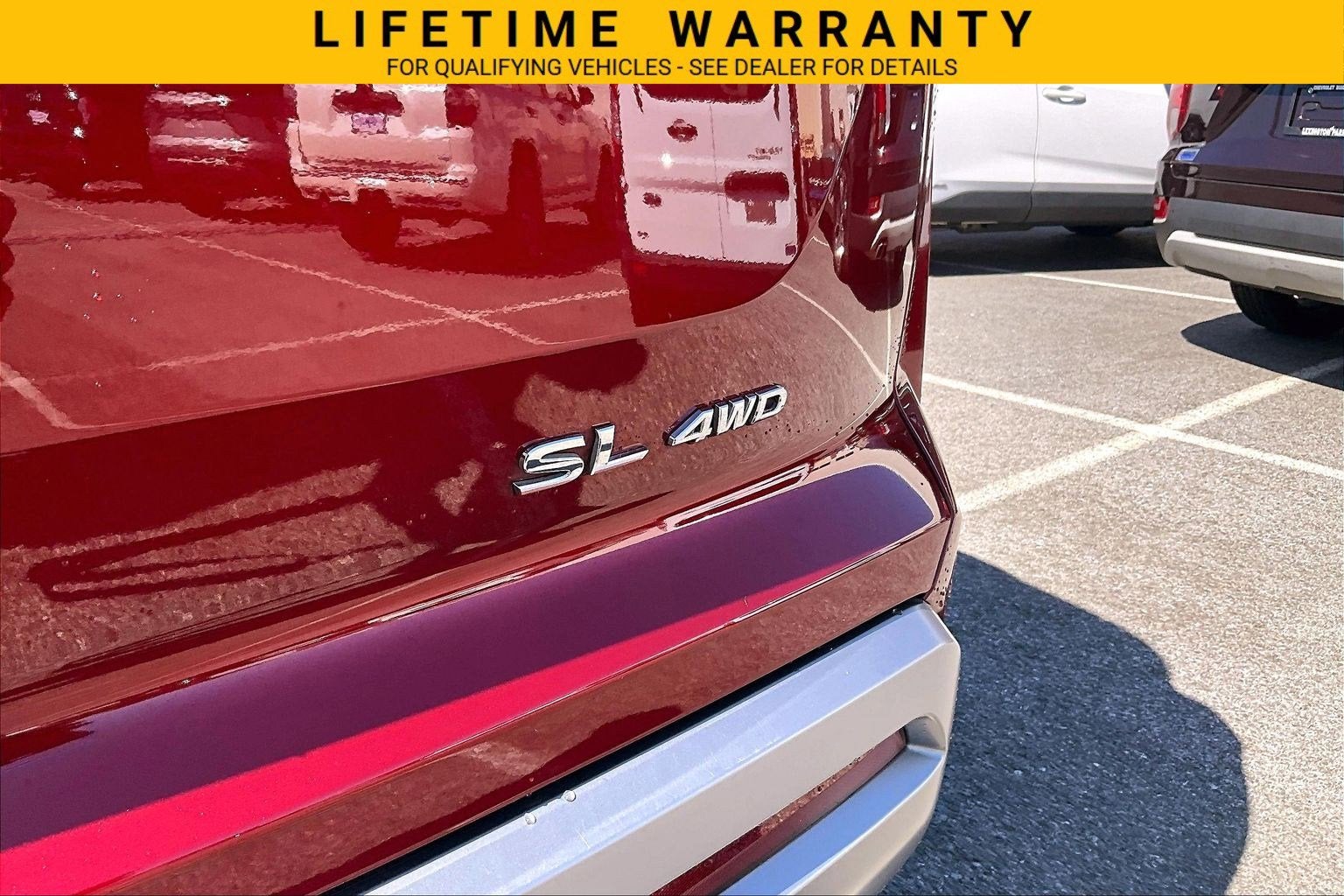 2024 Nissan Pathfinder SL