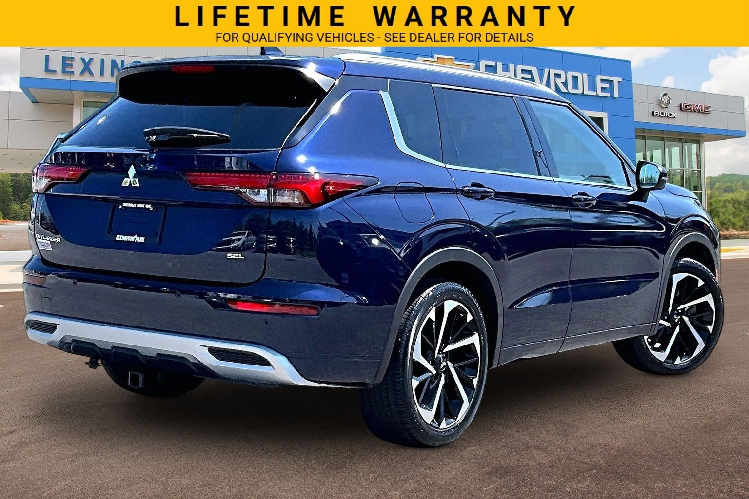 2023 Mitsubishi Outlander SEL