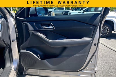 2025 Nissan Rogue Platinum