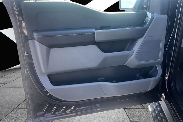 2025 Ford F-150 Lightning Pro