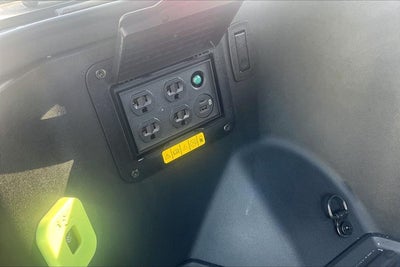 2025 Ford F-150 Lightning Pro