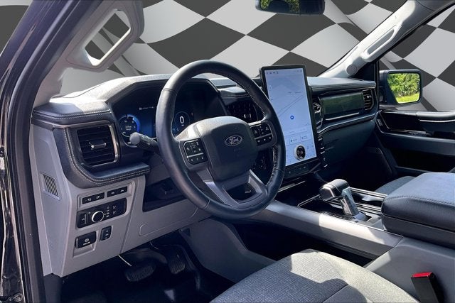 2024 Ford F-150 Lightning Flash