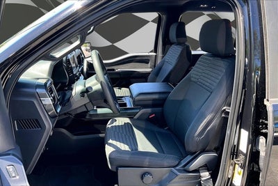 2022 Ford F-150 STX 4WD V8