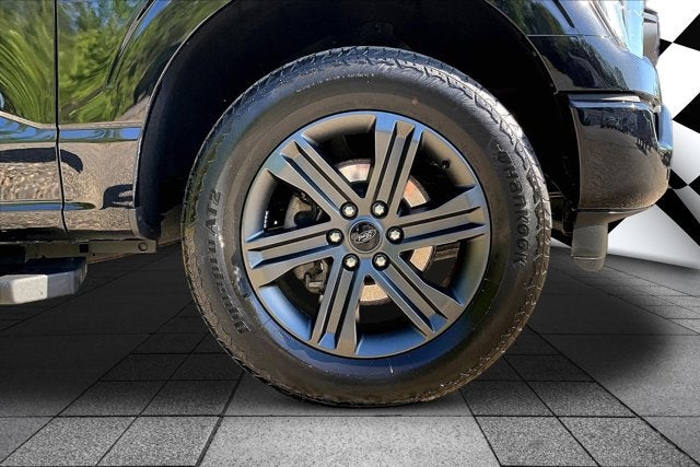 2023 Ford F-150 XLT SPORT V8