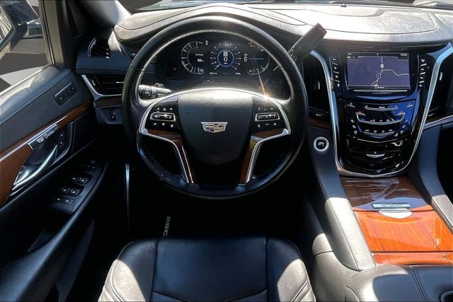 2020 Cadillac Escalade Luxury