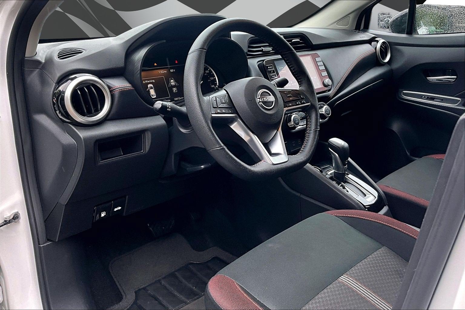 2025 Nissan Versa SR