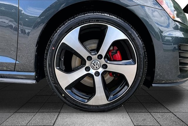 2015 Volkswagen Golf GTI Base