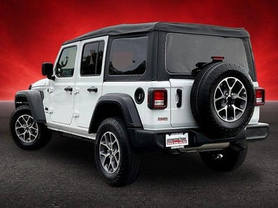2025 Jeep Wrangler 4-Door Summit 4x4