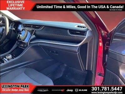 2023 Jeep Grand Cherokee L Laredo 4x4