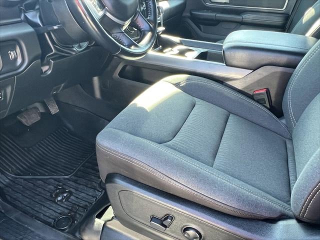 2023 RAM 1500 Big Horn Crew Cab 4x4 5'7' Box