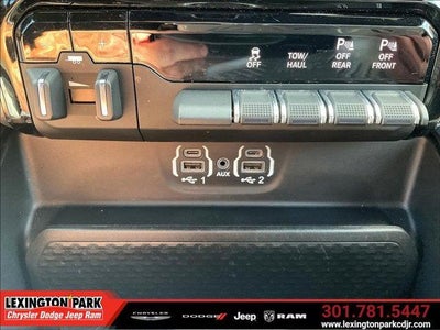 2024 RAM 1500 Laramie Crew Cab 4x4 5'7' Box