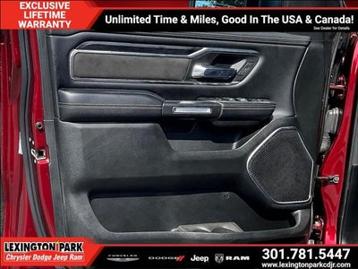 2023 RAM 1500 Laramie Crew Cab 4x4 5'7' Box