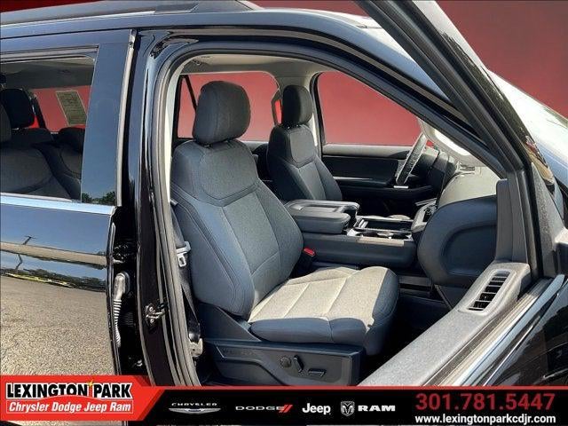 2025 Ford Expedition Active MAX