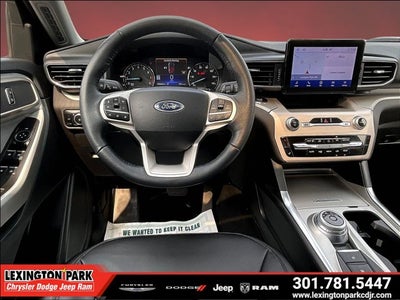 2023 Ford Explorer XLT