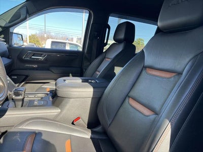 2022 GMC Sierra 1500 4WD Crew Cab Short Box AT4