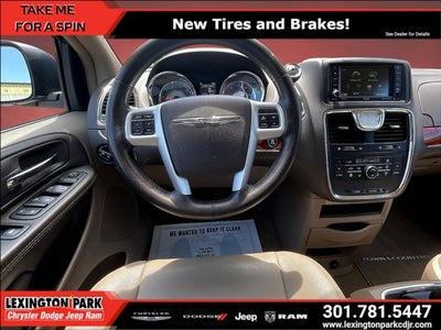 2015 Chrysler Town & Country Touring