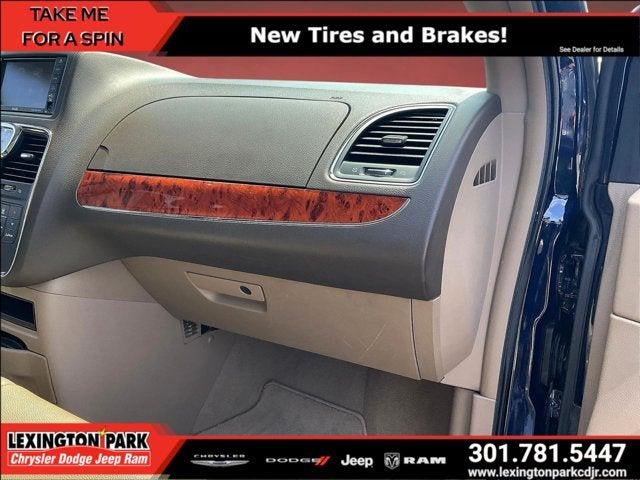 2015 Chrysler Town & Country Touring