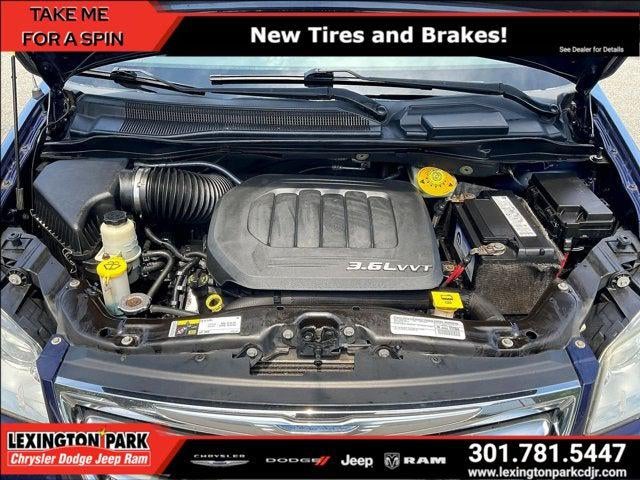 2015 Chrysler Town & Country Touring