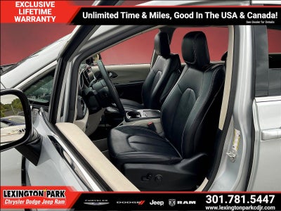 2024 Chrysler Pacifica Touring L