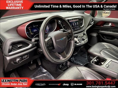 2020 Chrysler Pacifica Hybrid 35th Anniversary Limited