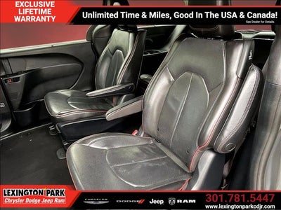 2020 Chrysler Pacifica Hybrid 35th Anniversary Limited