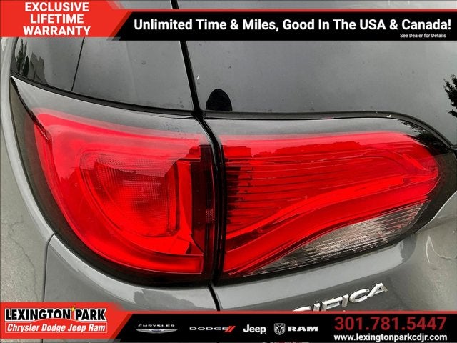 2020 Chrysler Pacifica Hybrid 35th Anniversary Limited