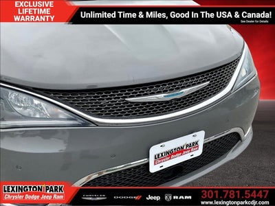 2020 Chrysler Pacifica Hybrid 35th Anniversary Limited