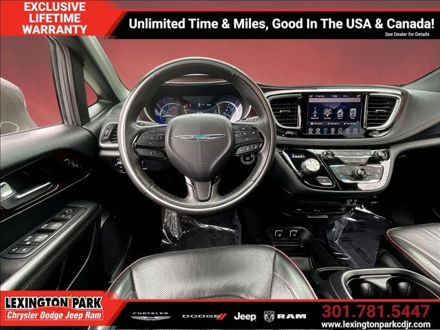 2020 Chrysler Pacifica Hybrid 35th Anniversary Limited