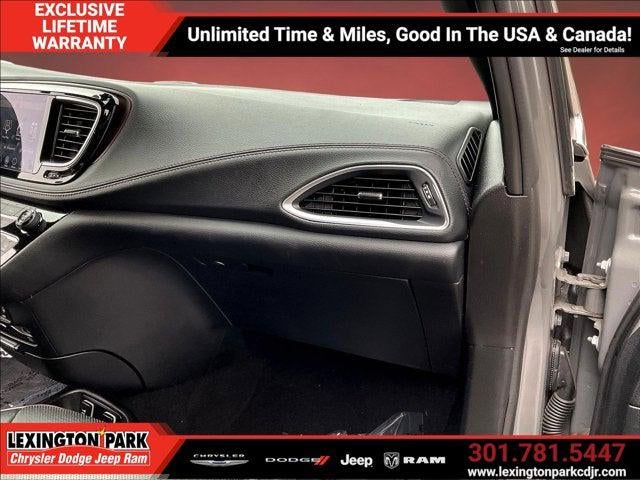 2020 Chrysler Pacifica Hybrid 35th Anniversary Limited