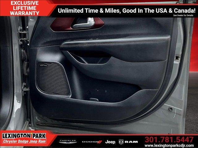 2020 Chrysler Pacifica Hybrid 35th Anniversary Limited