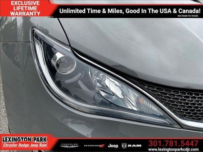 2020 Chrysler Pacifica Hybrid 35th Anniversary Limited