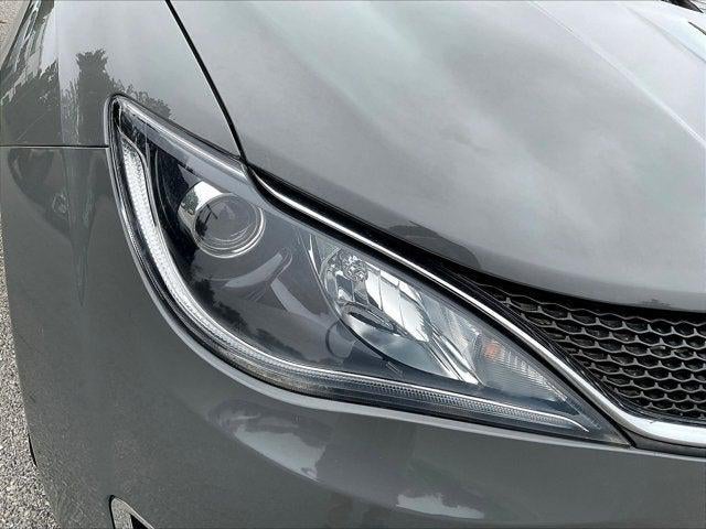 2020 Chrysler Pacifica Hybrid 35th Anniversary Limited