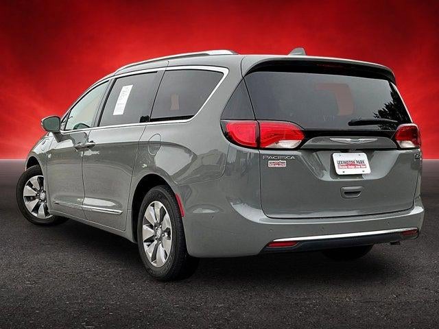 2020 Chrysler Pacifica Hybrid 35th Anniversary Limited