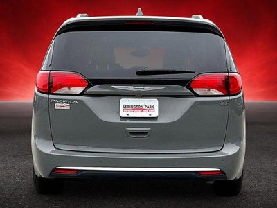 2020 Chrysler Pacifica Hybrid 35th Anniversary Limited