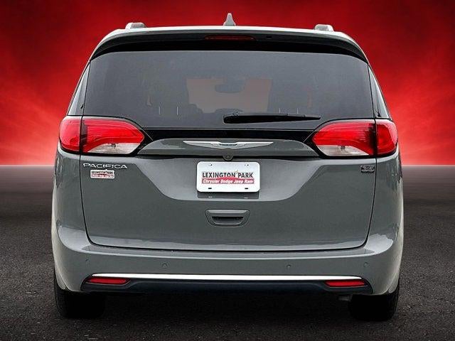 2020 Chrysler Pacifica Hybrid 35th Anniversary Limited