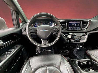 2020 Chrysler Pacifica Hybrid 35th Anniversary Limited