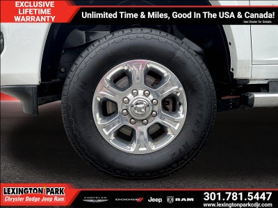 2019 RAM 2500 Laramie Crew Cab 4x4 6'4' Box