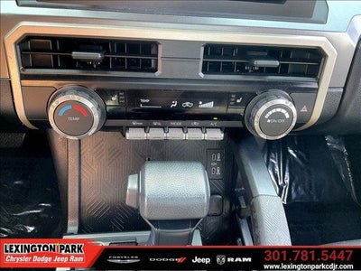 2025 Toyota Tacoma SR5