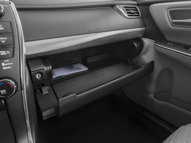 2017 Toyota Camry SE