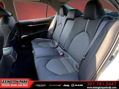 2022 Toyota Camry SE