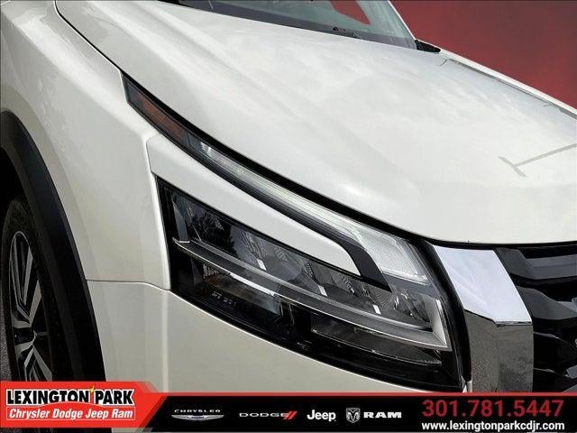 2024 Nissan Pathfinder Platinum 4WD