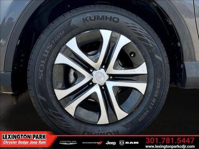 2017 Toyota RAV4 LE