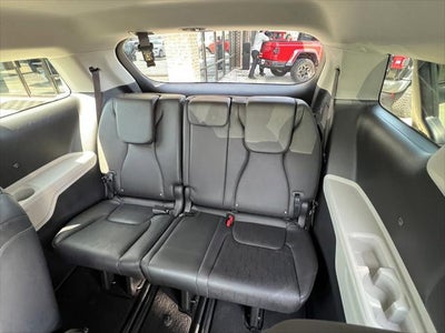 2024 Kia Carnival MPV LX Seat Package