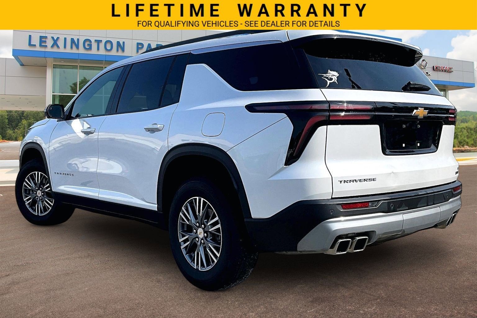 2024 Chevrolet Traverse FWD LT